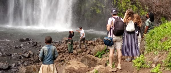 10-Hour Materuni Village Tour with Waterfall and Coffee Experience