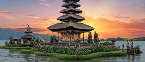 7-Day Bali Adventure and Cultural Tour with Dolphins and ATV