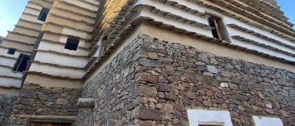 6-Hour Historical Village Tour from Abha with Yanfaa and Tamniah