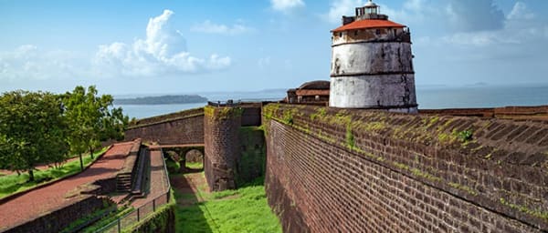 4-Day Goa Sightseeing Tour with North and South Goa Highlights