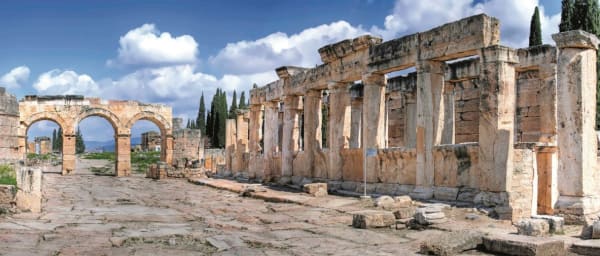 1-Day Pamukkale and Hierapolis Tour from Antalya with Taurus Views