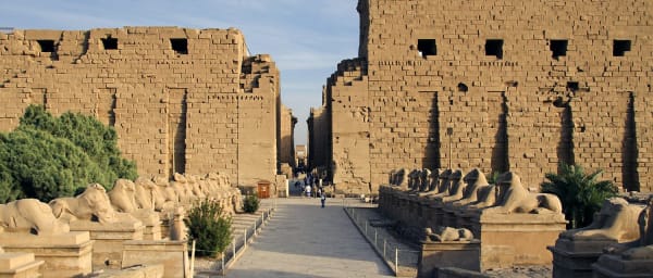 8-Hour Luxor East and West Bank Tour with Karnak and Valley of Kings