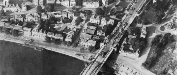 Full-Day Arnhem Battle Site Tour with Expert Military Historian