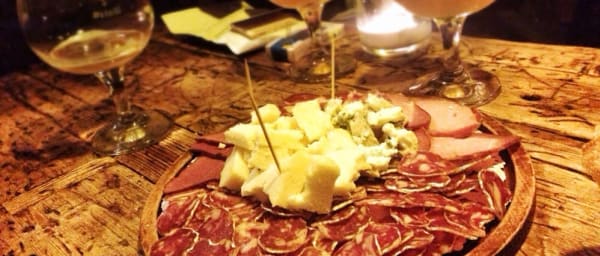 3-Hour Chocolate and Beer Tasting Tour in Brussels with Local Snacks