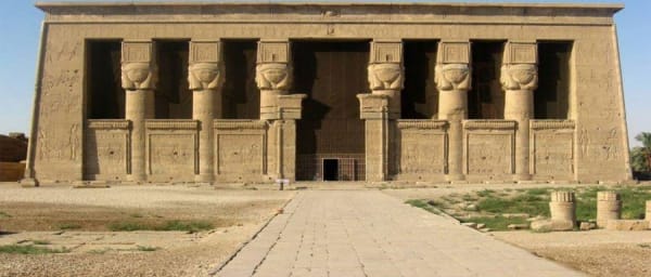 5-Hour Dendera Temple Tour from Luxor with Hathor Temple Tombs