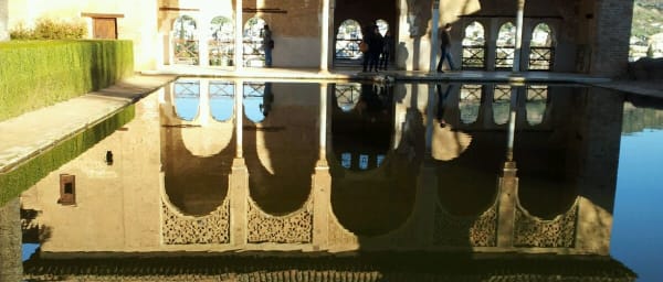 3-Hour Private Alhambra Tour in Granada with María's Partal Story