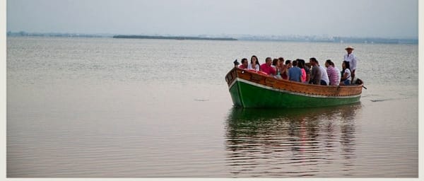 2-Hour El Palmar and Albufera Boat Tour with Traditional Barracks