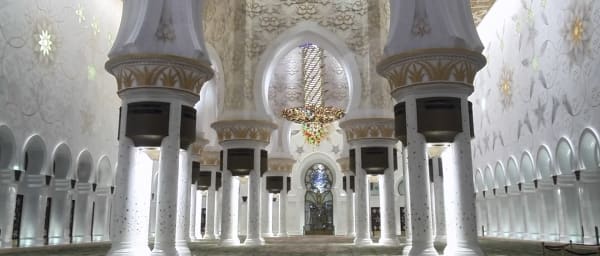 4-Hour Abu Dhabi Highlights Tour with Sheikh Zayed Grand Mosque