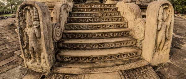 5-Day Sri Lanka Cultural Triangle Tour with Sigiriya and Kandy