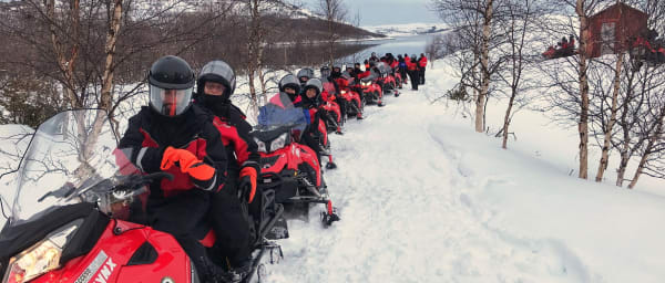 5-Hour Snowmobile and Sleigh Ride in Rovaniemi with Huskies