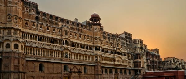 8-Day Rajasthan Tour with Desert Camp and Royal Heritage Cities