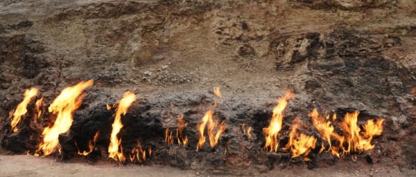 4-Hour Baku Fire Temple and Yanardag Tour with Heydar Aliyev Centre