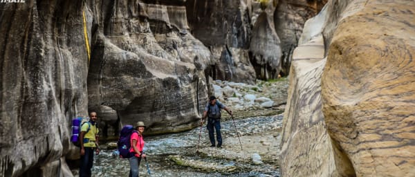 2-Day Wadi al-Hasa Hiking Tour from Tafilah with Canyon Camping