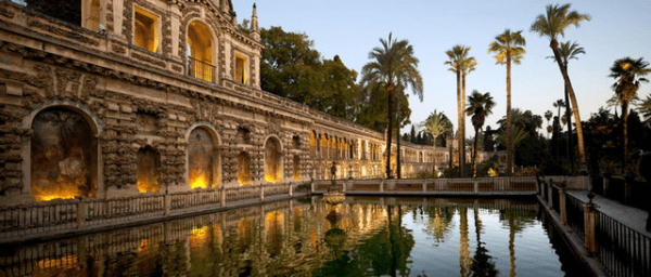 3-Hour Seville Cathedral and Royal Alcazar Tour with La Giralda