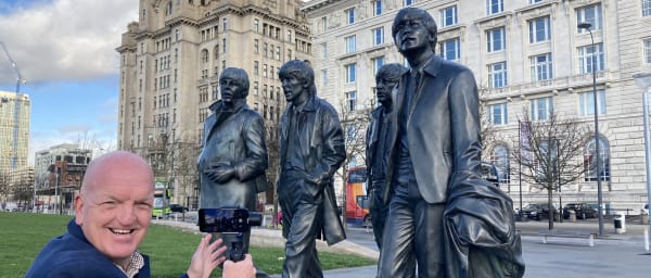 2-Hour Beatles Walking Tour in Liverpool with Cavern Club Entry