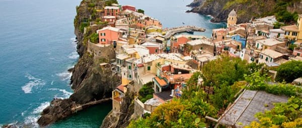 6-Hour Cinque Terre Villages and National Park Tour by Trail and Ferry