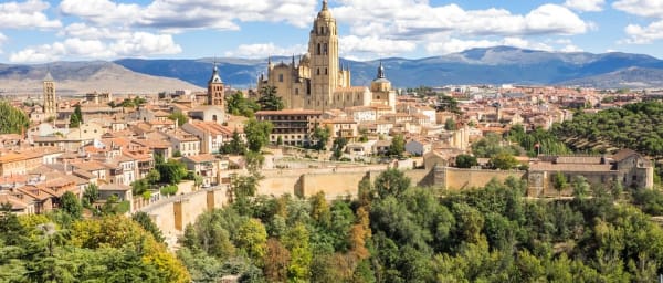2-Hour Segovia Heritage Tour with Aqueduct, Cathedral and Alcázar