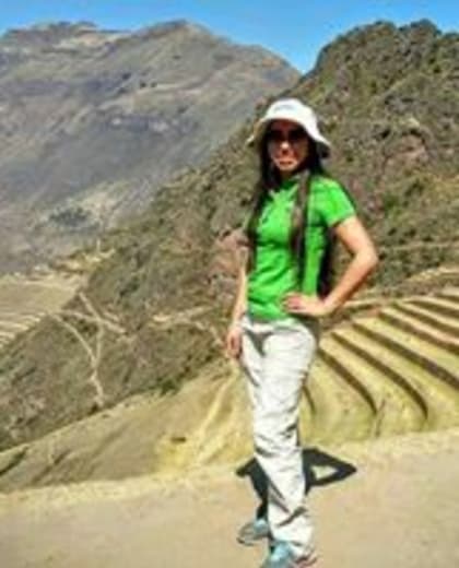 Clarisa Contiki