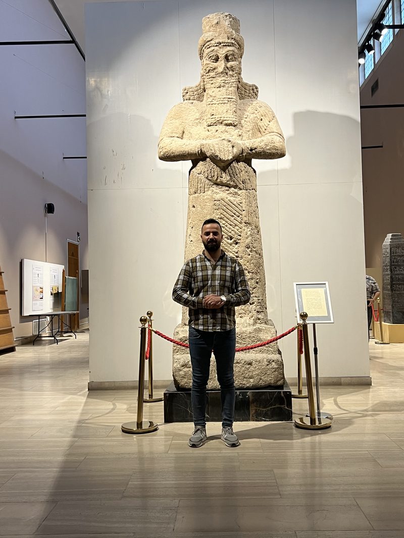 Ali in the National Museum