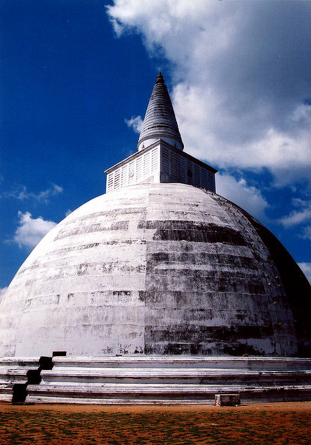 Mirisavetiya Stupa - Anuradhapura