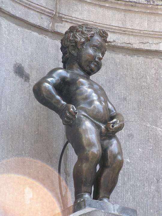Manneken Pis Statue