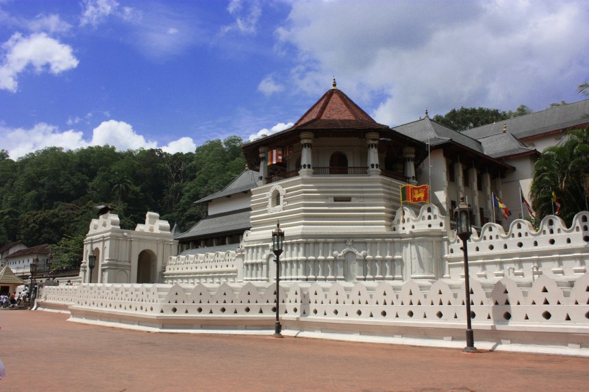 Temple of Sacred Tooth Relic