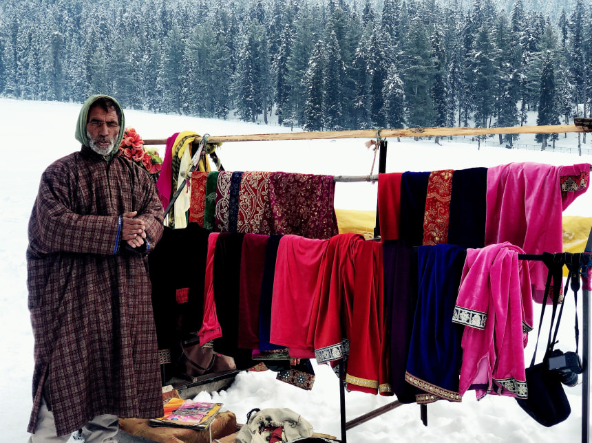 Local selling Kashmiri products