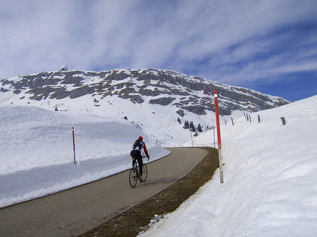 Cycling in Jungfrau Mountains