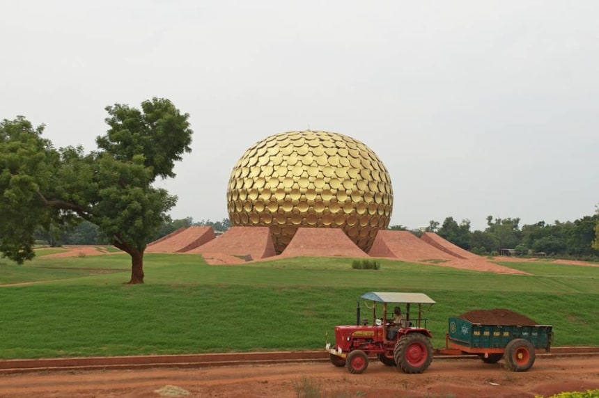 Matrimandir, Auroville, Pondichery