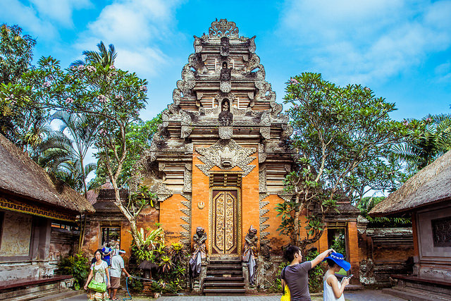 Entrance to Puri Saren Agung