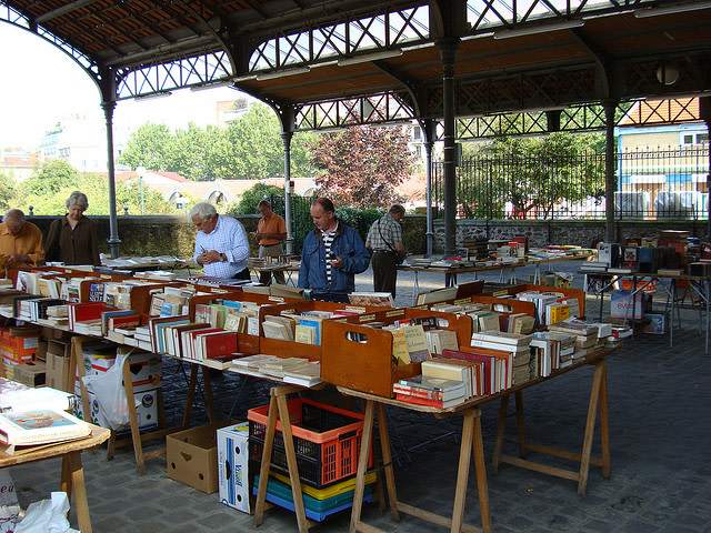 Old Books Market