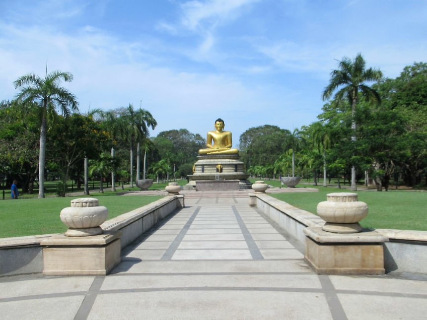 Viharamahadevi Park