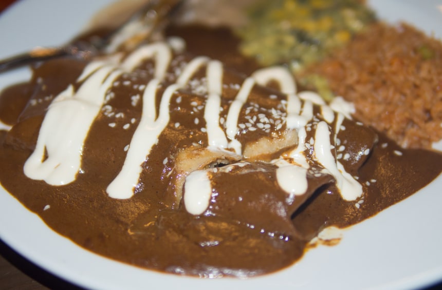 Mole enchiladas