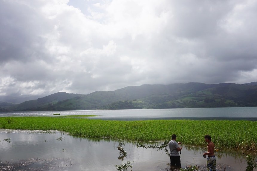 lake fishing in costa rica