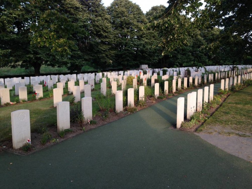 Ypres Salient - John McCrae site - Essex Farm Cemetery