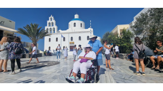 santorini-sightseeing