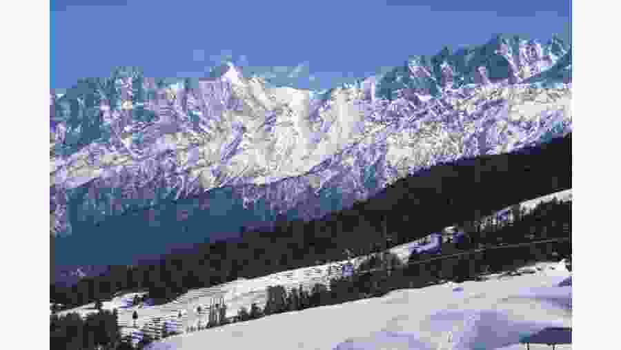 Auli Hills