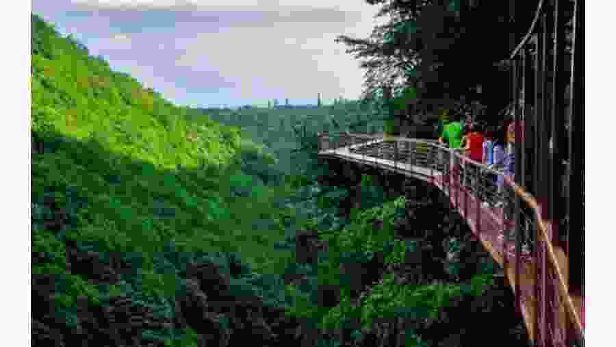 Okatse canyon walk