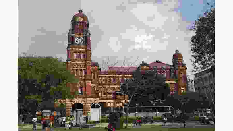 The Secretarial Building