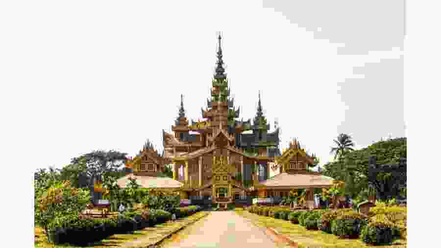 Kanbawzathadi Palace