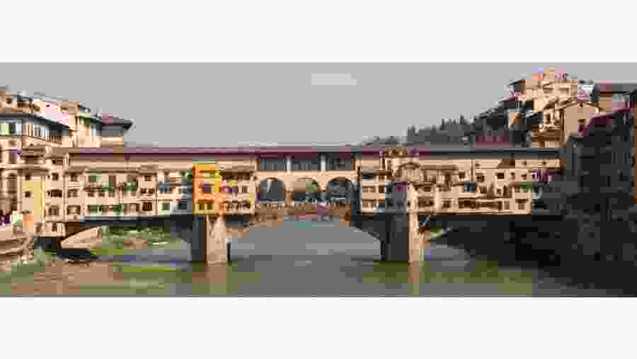 Old Bridge and the Arno River 