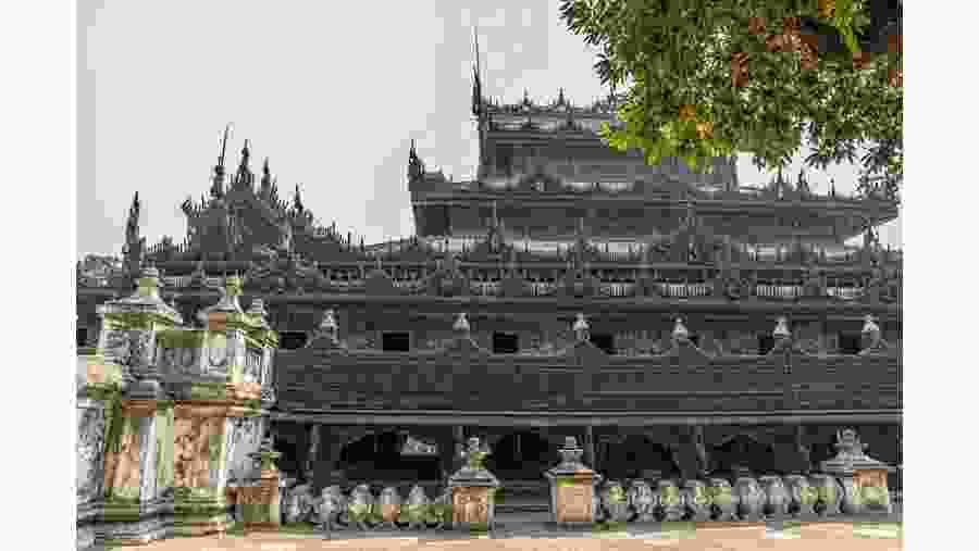 See the iconic pagodas