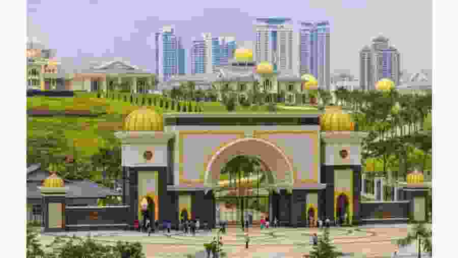 Visit the Royal Museum, Kuala Lumpur