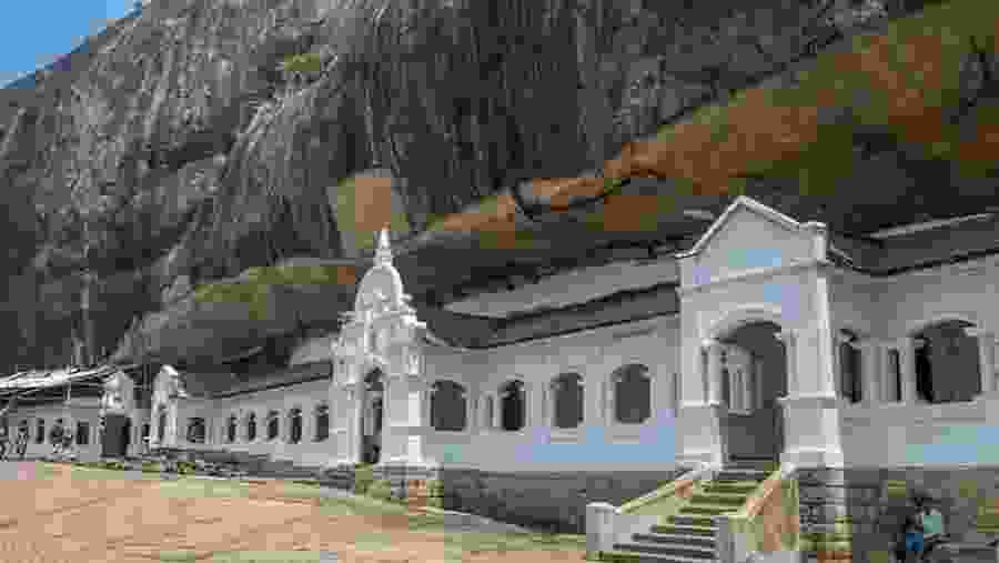 Dambulla Cave Temple
