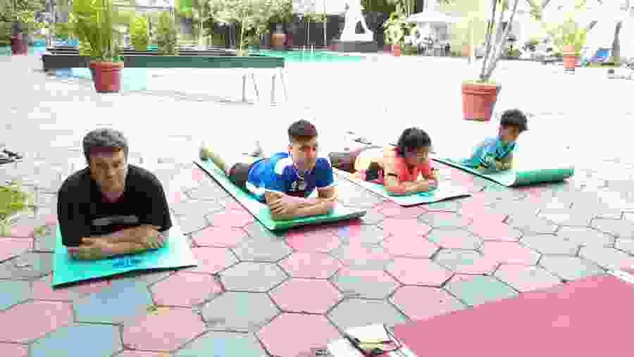 Private family yoga class