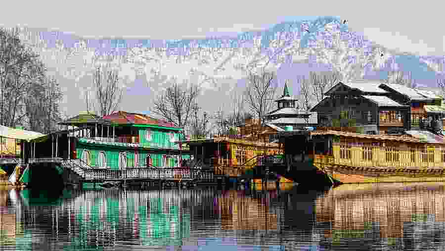 Srinagar's iconic Dal Lake