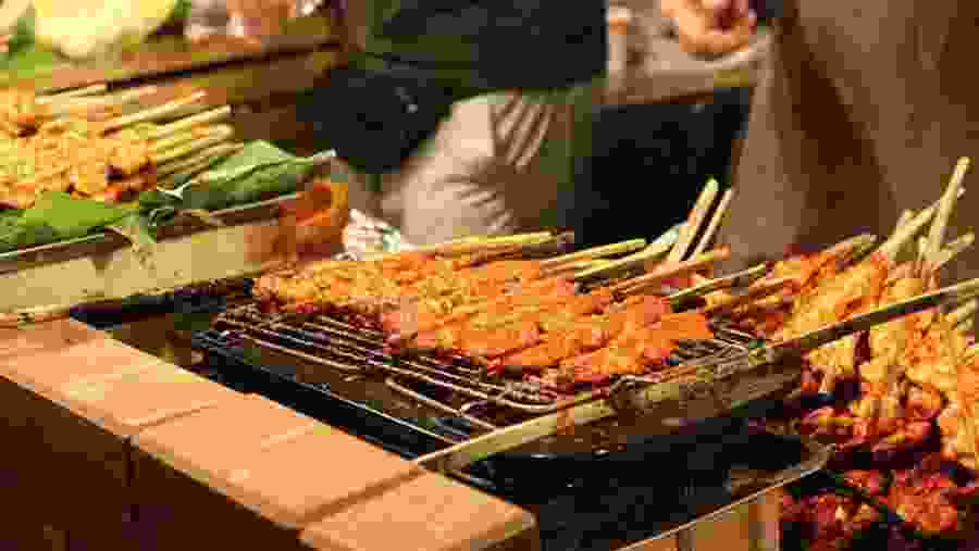 Enjoy the unique street food of Negombo