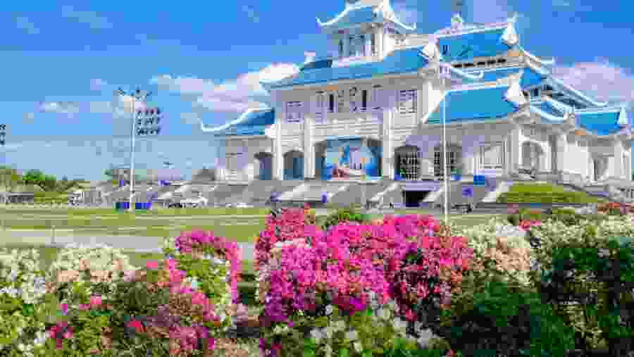 CATHOLIC TOUR IN HUE & LA VANG