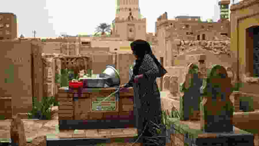 See the locals of the City of the Dead, Cairo