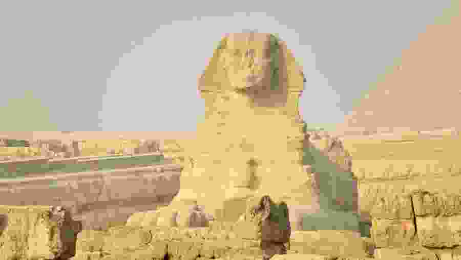 Make your way to the Sphinx